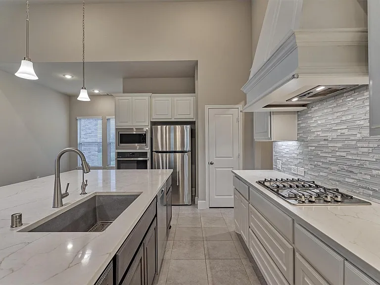 20911 Velvet Wing Dr — Photo 22