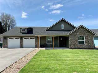 4233 Pennsylvania St, Longview, WA 98632