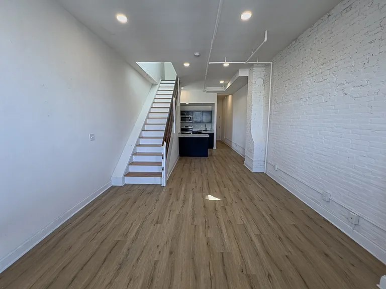 2113 Green St #3R — Photo 12