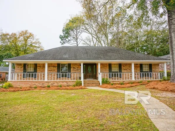 7225 Smithfield Rd, Mobile, AL 36695