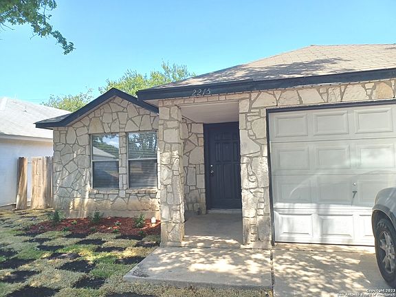 3rd image of 2215 MUDDY PEAK DR