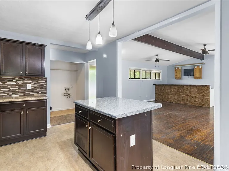 1907 Martindale Dr — Photo 13