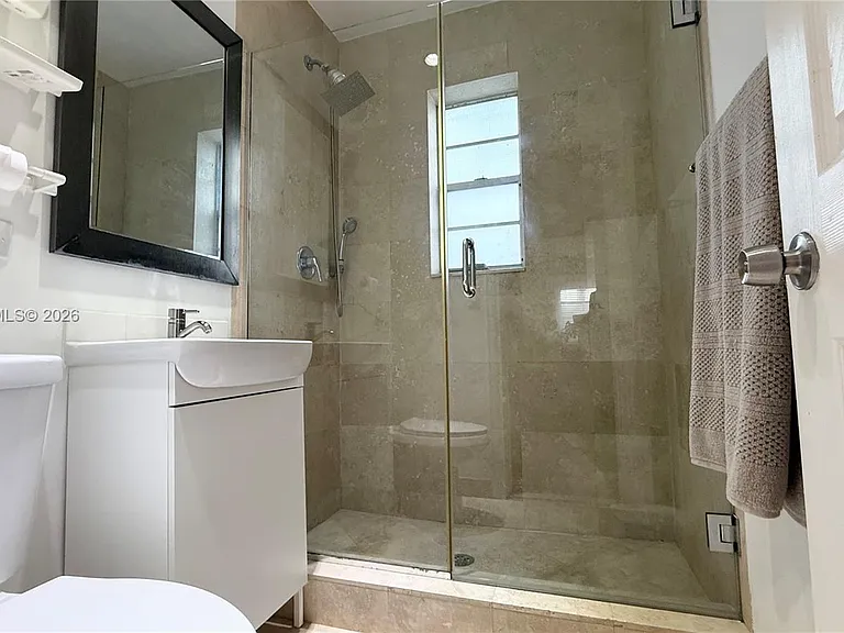 1250 Drexel Ave #9 — Photo 12