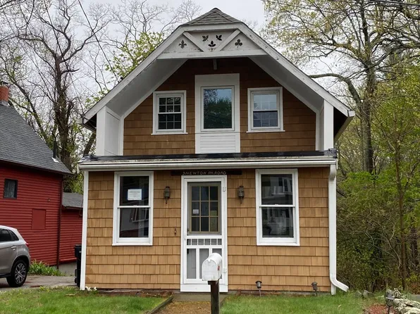 3 Newton Park Rd, Framingham, MA 01702