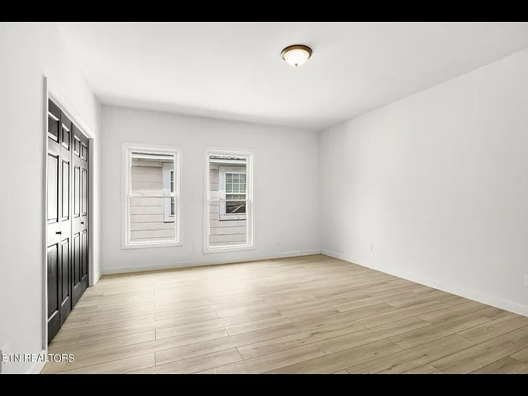 2307 Linden Ave #B — Photo 13