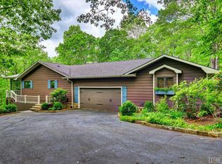 99 Balsam Ln, Highlands, NC 28741