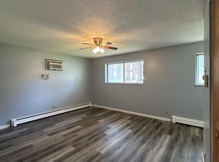 616 S New St #11211513, Springfield, IL 62704