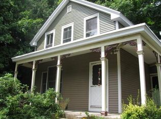 93 Main St, Wales, MA 01081