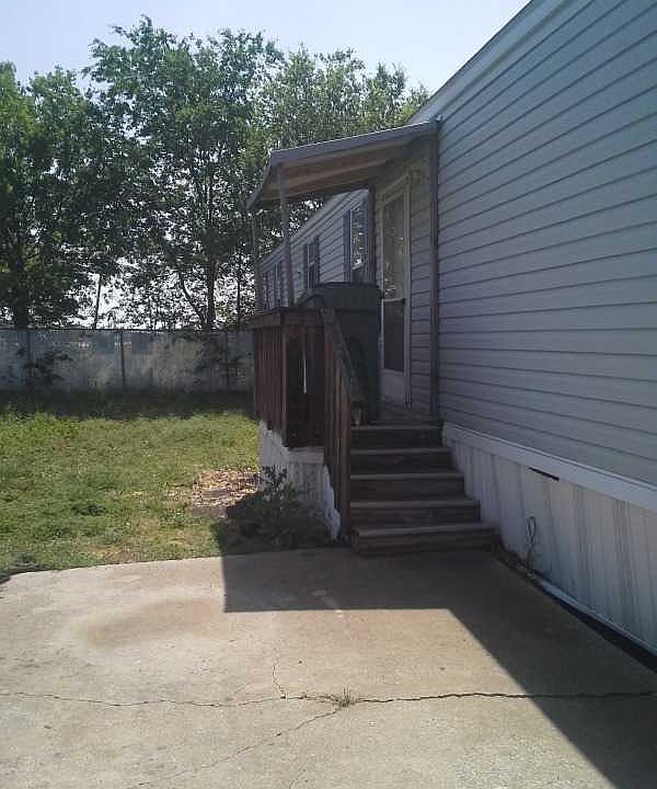 1st image of 7301 Twin Parks Dr