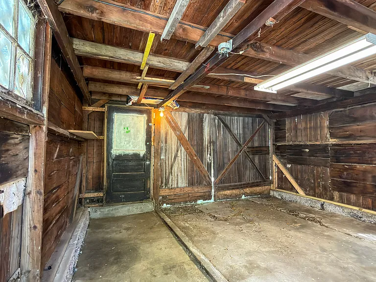 281 Church Ave — Photo 30
