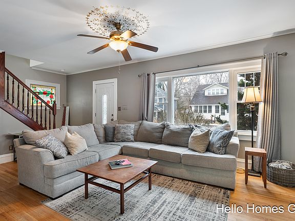5th image of 450 Kenwood St NE
