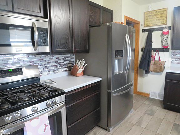 3rd image of 4653 490th St