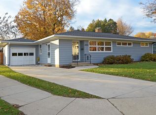 650 Anthony Ln, Madison, WI 53711