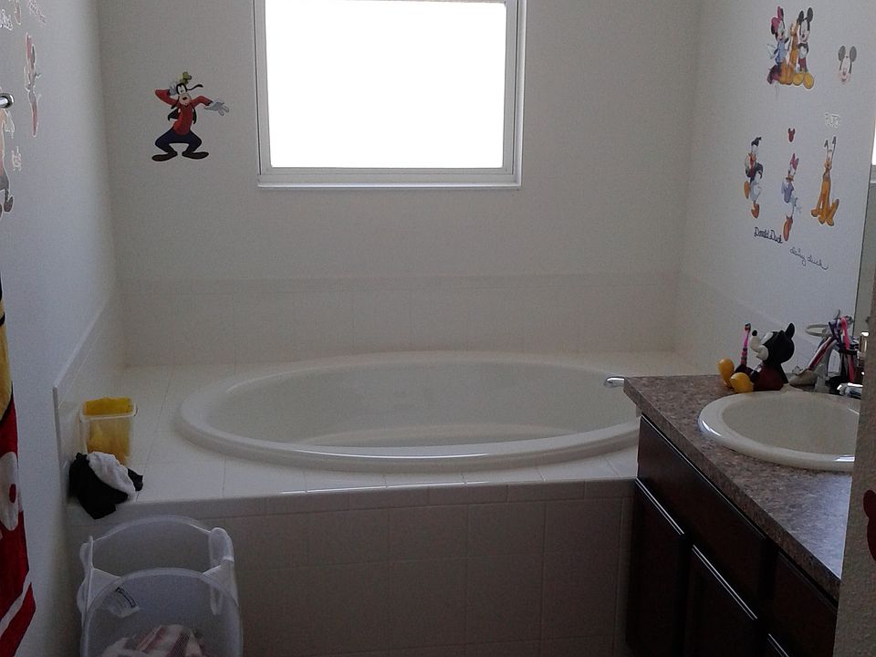 1st image of 15549 Carina Dr