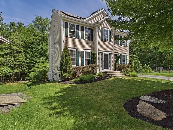 2nd image of 75 Erin Ct
