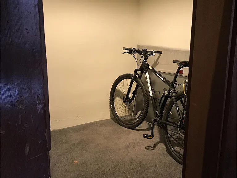 Additional living or storage space in lower level BR "suite"