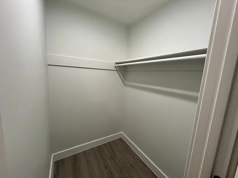 2302 N 29th Pl — Photo 13