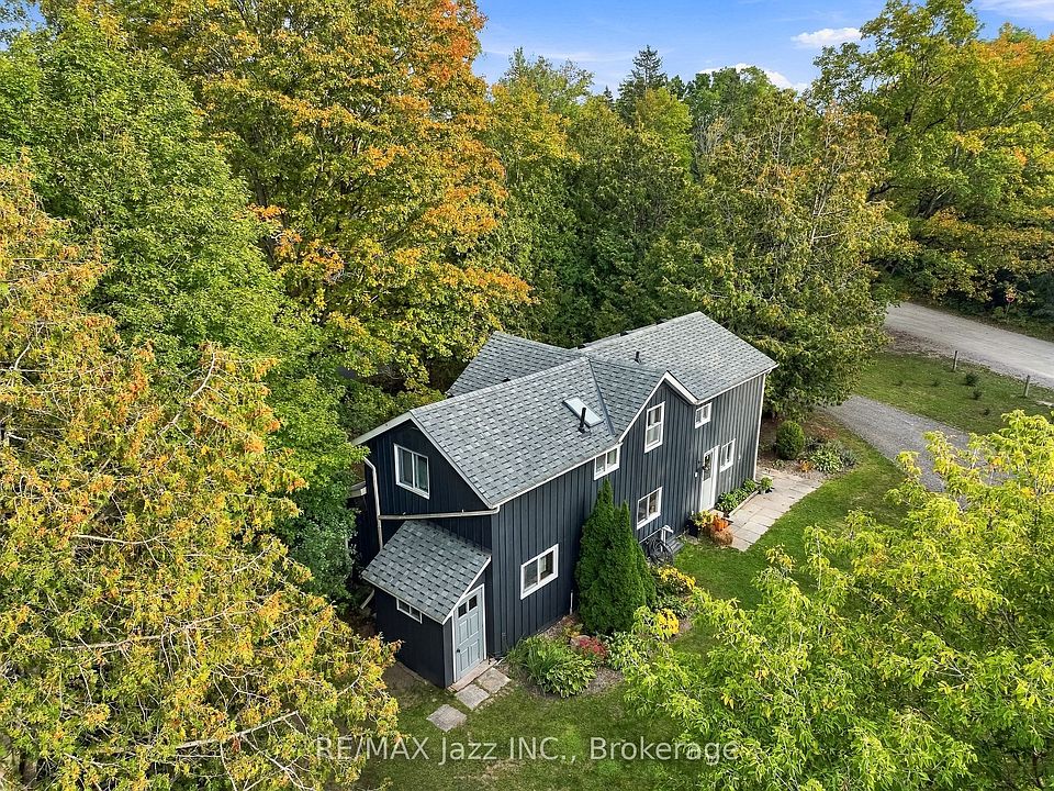 1st image of 525 Scugog St #4