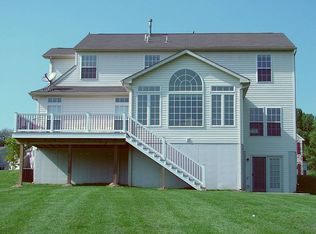19 Stanford Dr, West Grove, PA 19390