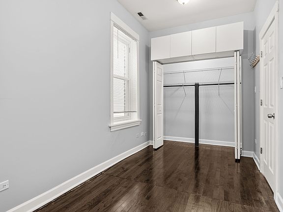 5th image of 1651 N Francisco Ave #2F