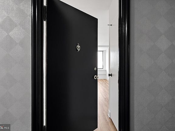 4th image of 1111 Arlington Blvd APT 847