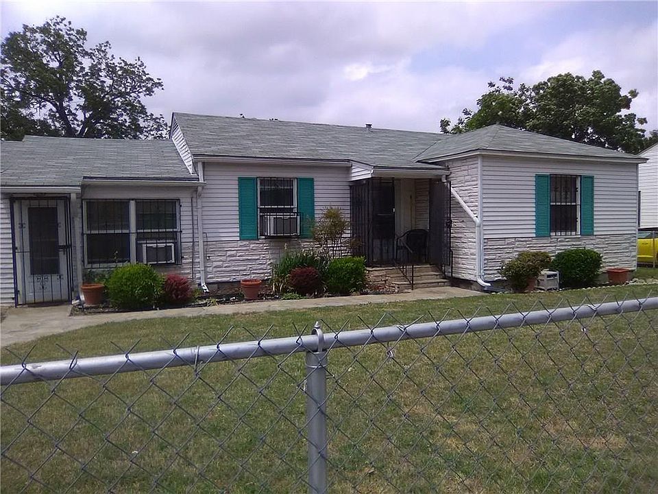 1st image of 2615 Leacrest Dr