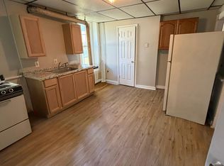 164 Main St #1R, Cohoes, NY 12047