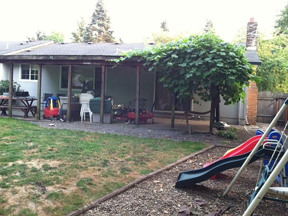 2nd image of 11848 SE Riveridge Dr