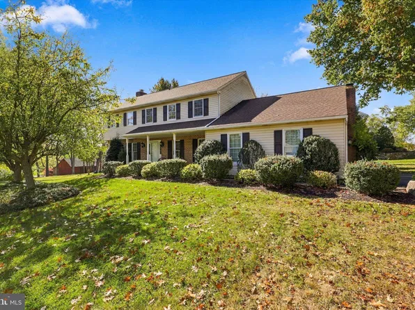 246 Musket Ln, Chesterbrook, PA 19087