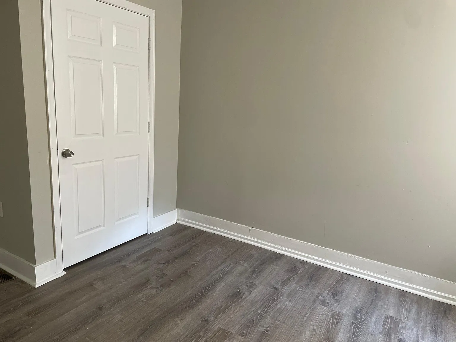 3 bed, 1.5 bath, 1100 sqft, $780 — Photo 4