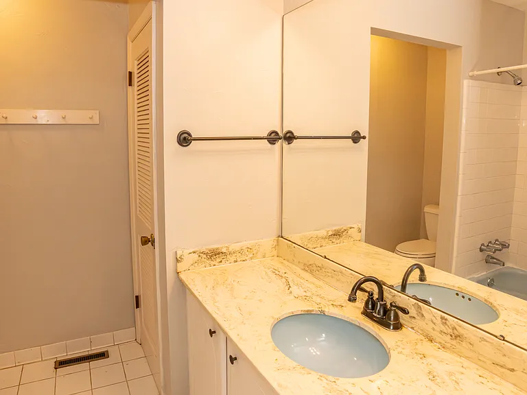 2041 Louita Ave — Photo 8
