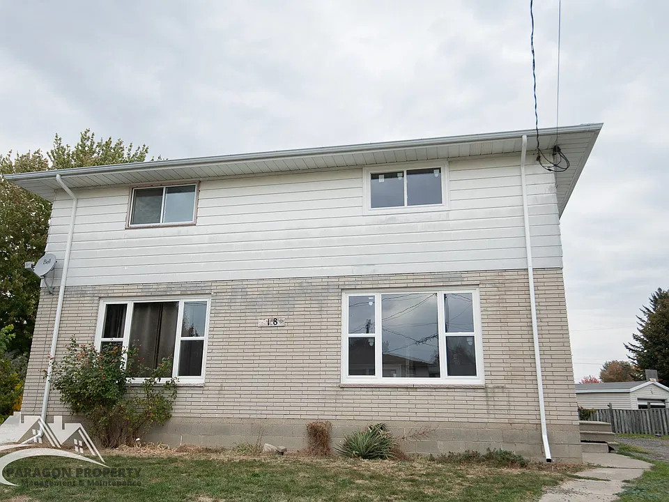 18 Louella Cres #1