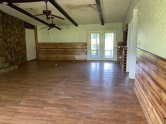 3rd image of 4012 County Road 461a