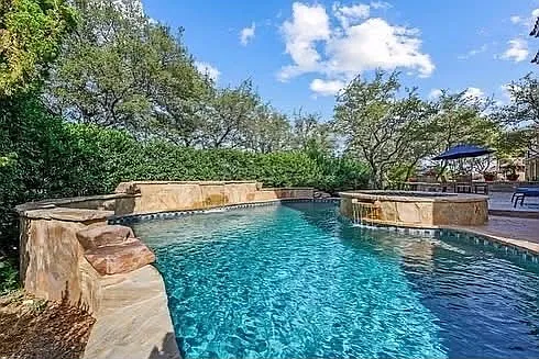 4601 Bat Falcon Dr — Photo 2