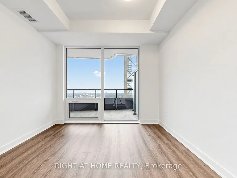 448 Burnhamthorpe Rd W #6210 — Photo 15