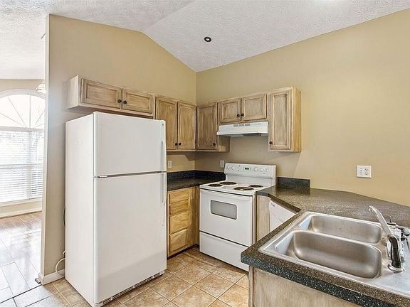 5th image of 7138 Crystal Creek Pl