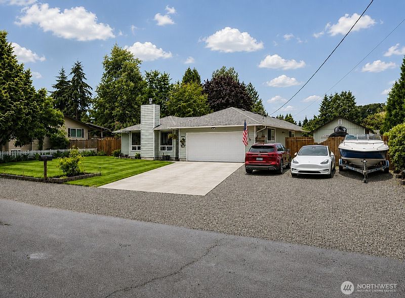 3rd image of 6809 Lazy Street SW