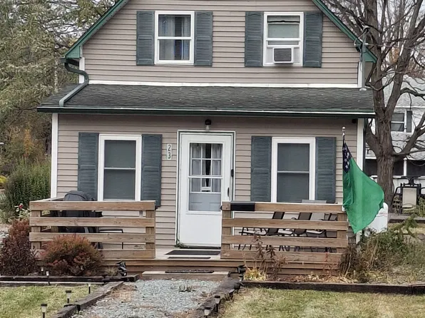 23 West St, Fair Haven, VT 05743