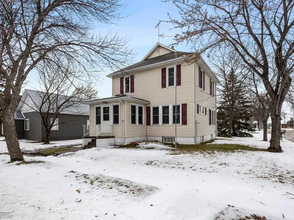 119 3rd St NE, Barnesville, MN 56514
