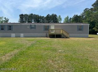 2173 Murray Town Rd, Burgaw, NC 28425