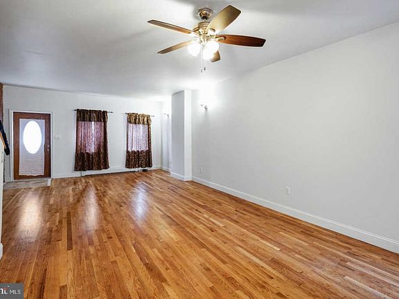 4th image of 1826 E Moyamensing Ave