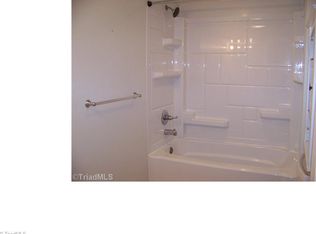 2476 Red Brush Rd, Mount Airy, NC 27030