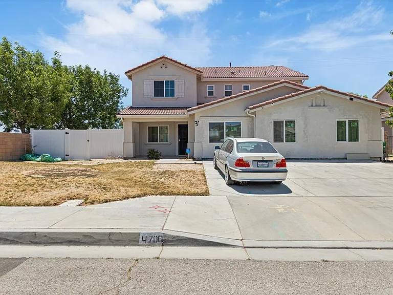 4706 Spice St — Photo 18
