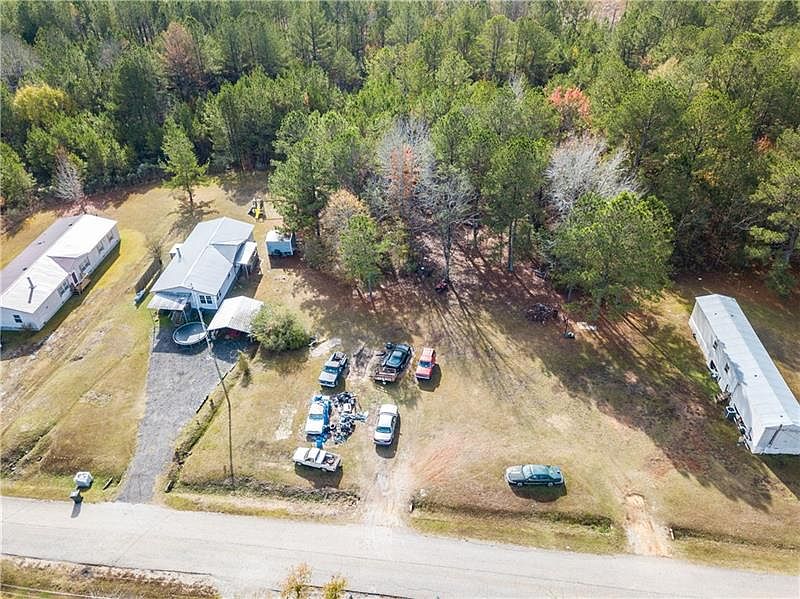 2nd image of 7 Lily St