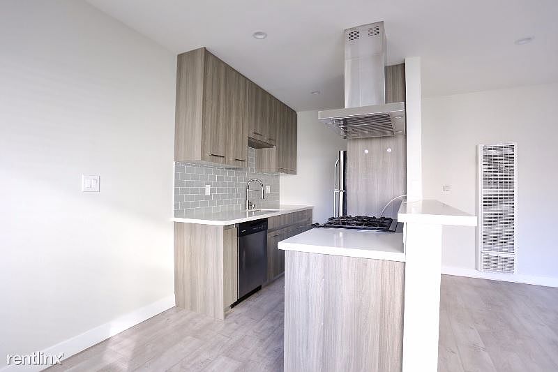 1st image of 738 N Hudson Ave APT 7