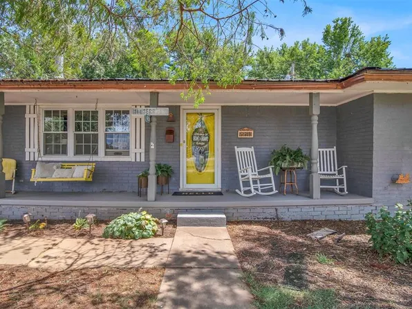 860 SW 3rd St, Minco, OK 73059