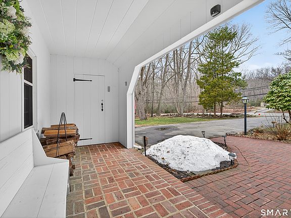 4th image of 24 Saunders Hollow Road