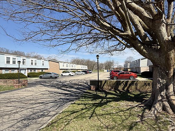 2nd image of 100 N Alex Rd APT D