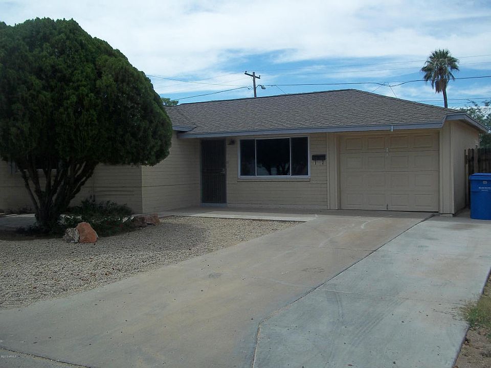 1st image of 201 E Orchid Ln