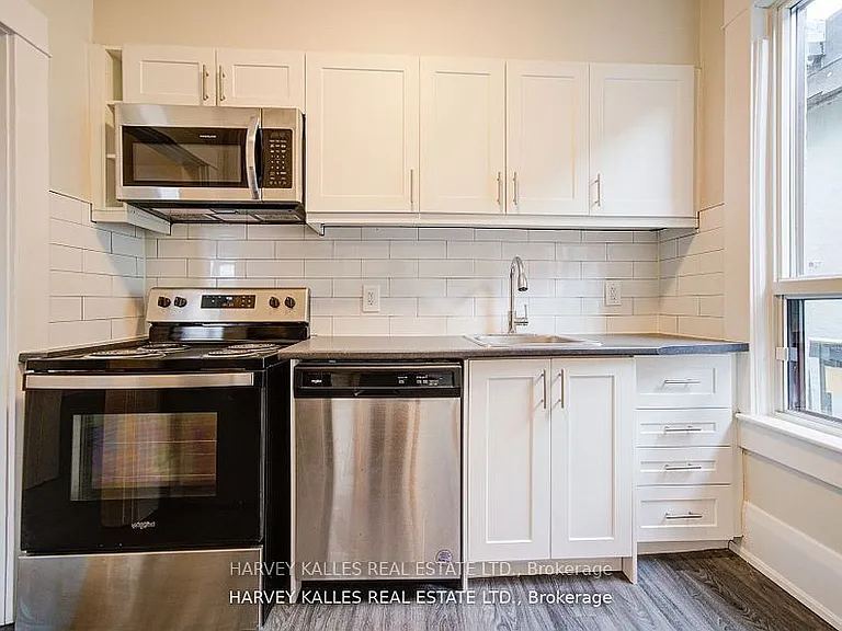 1074 Saint Clair Ave W #4 — Photo 6
